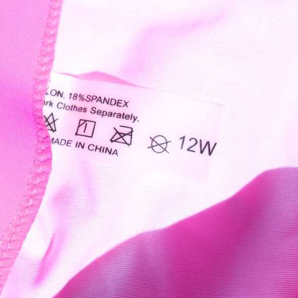 BRIGHT BEAUTIFUL YONIQUE HOT PINK BATHING SUIT (see measurements) - Picture 5 of 5